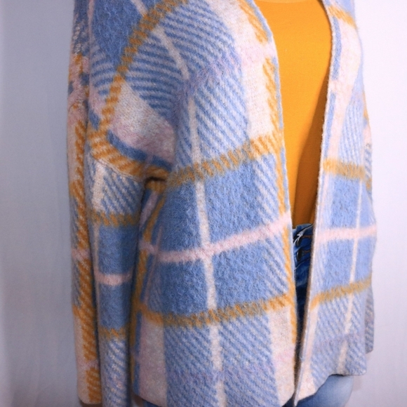 Rain + Rose Soft textured Plaid Comfy Sweater Cardigan Medium, Nordstrom - Picture 2 of 8